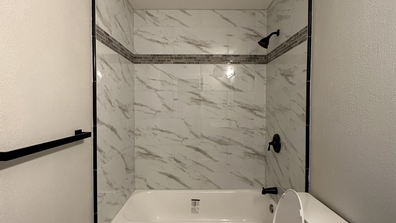 Photo of Bathroom in Hilo