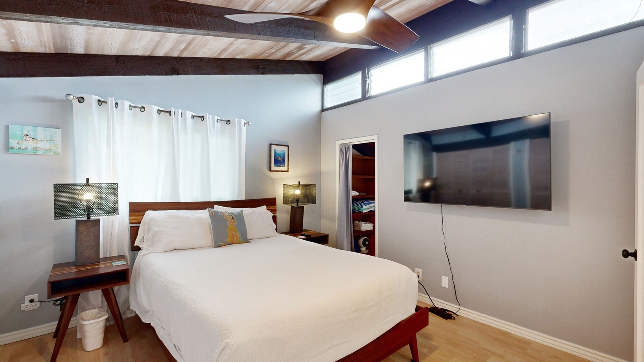 Photo of Bedroom in Hawaii Kai