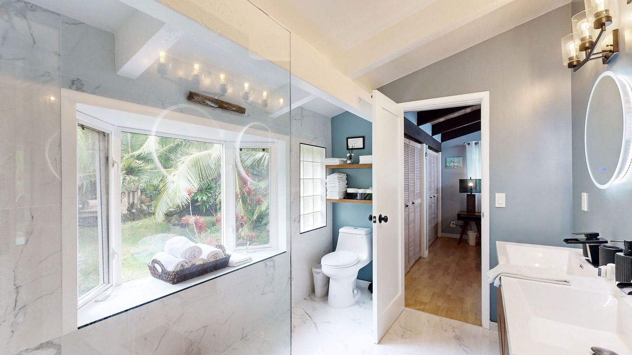 Photo of Bathroom in Hawaii Kai