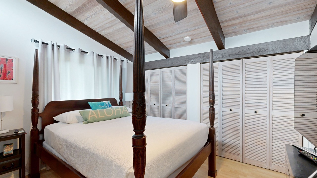 Photo of Bedroom in Hawaii Kai