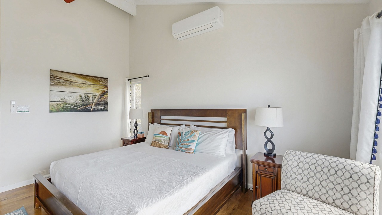 Photo of Bedroom in Hawaii Kai