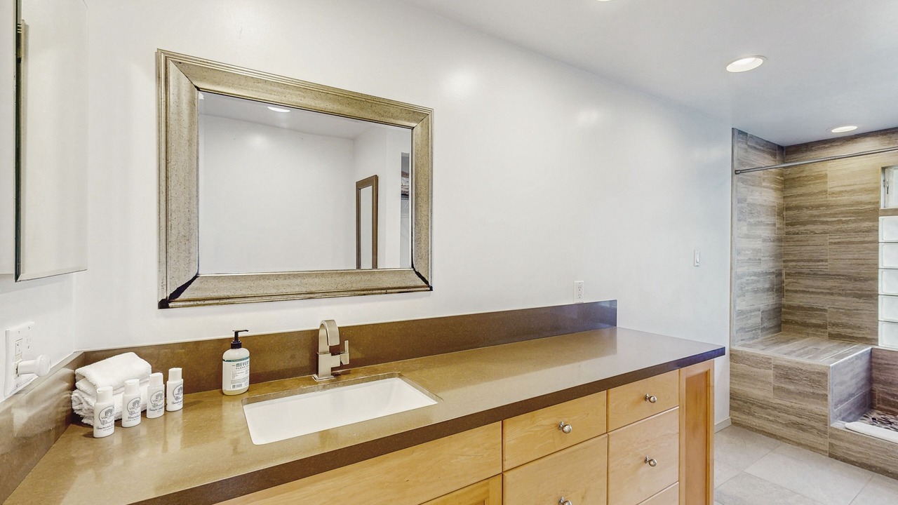 Photo of Bathroom in Hawaii Kai