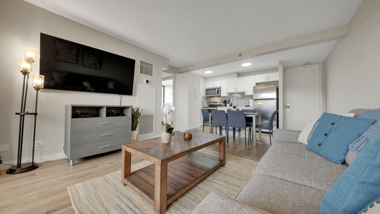 Photo of Livingroom in Waikiki