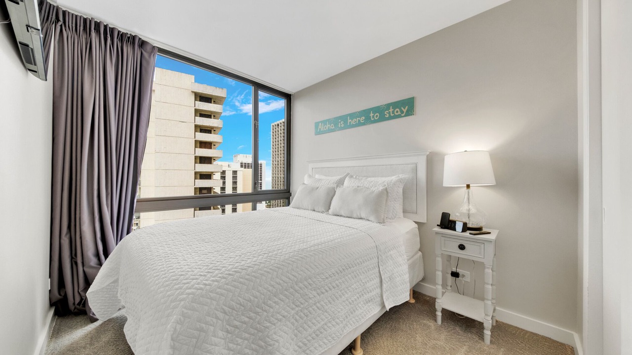Photo of Bedroom in Waikiki