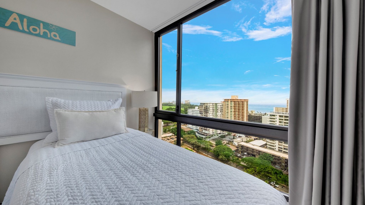 Photo of Bedroom in Waikiki