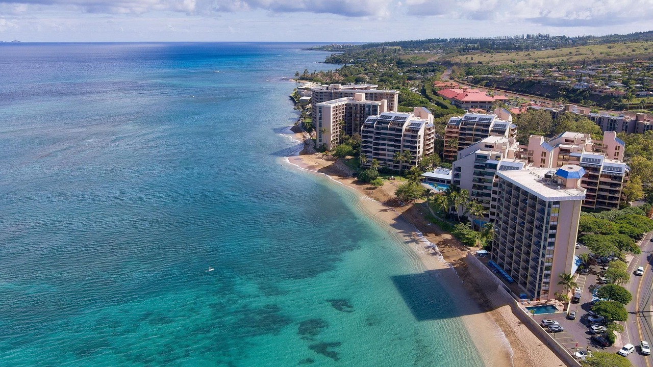 Photo of Others in Kahana