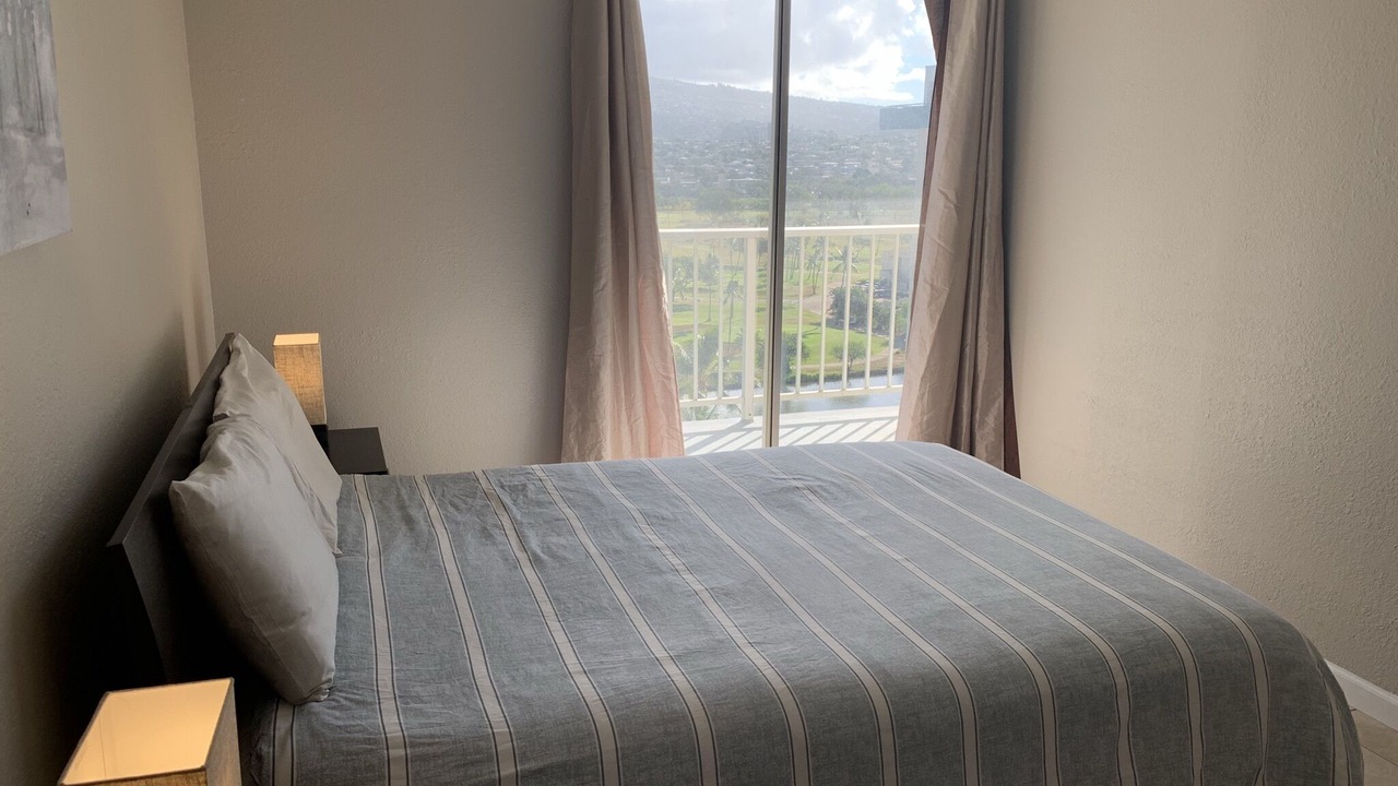 Photo of Bedroom in Diamond Head - Kapahulu - St. Louis