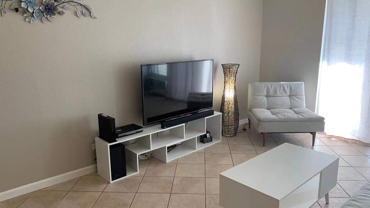 Photo of Livingroom in Diamond Head - Kapahulu - St. Louis