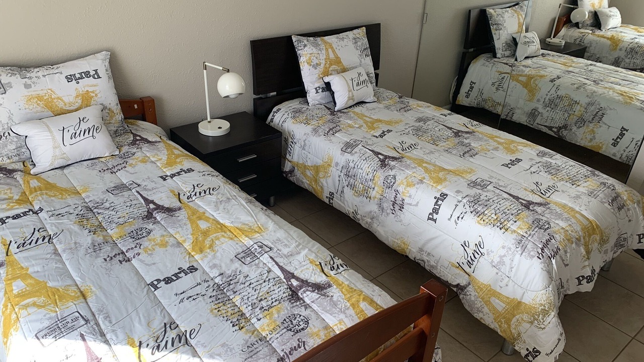Photo of Bedroom in Diamond Head - Kapahulu - St. Louis