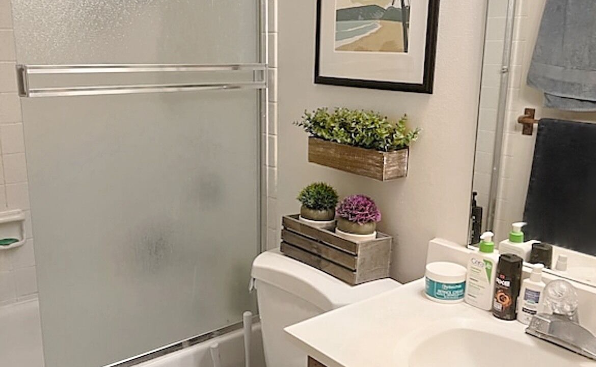 Photo of Bathroom in Waikiki