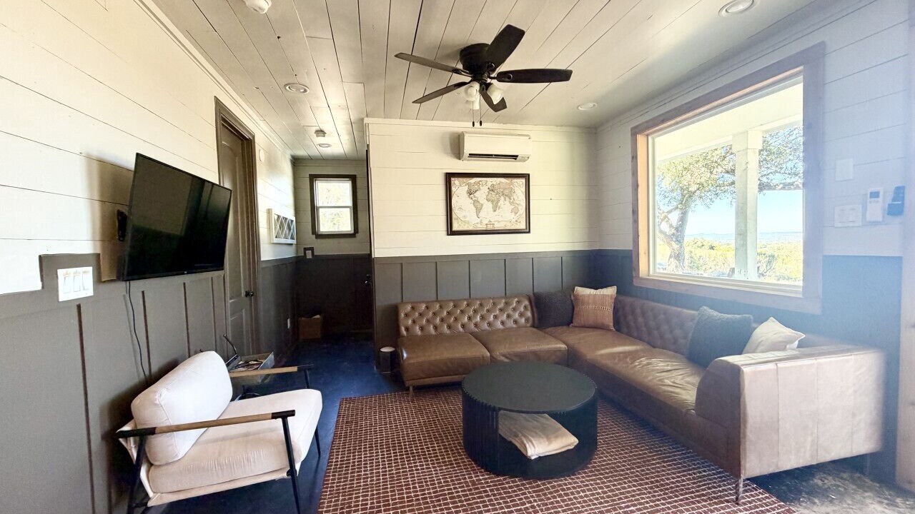 Photo of Livingroom in Spring Branch