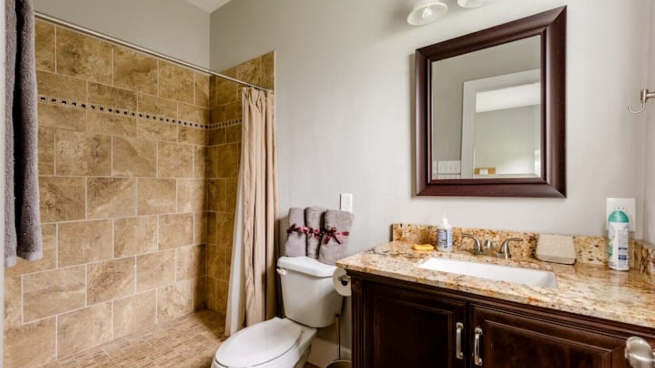 Photo of Bathroom in Holick