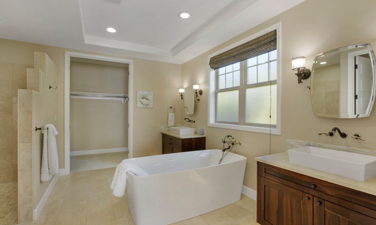 Photo of Bathroom in Keauhou