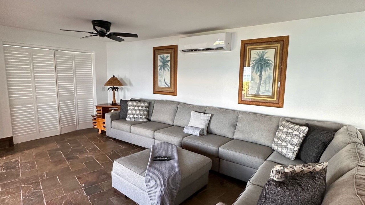 Photo of Livingroom in Kahana