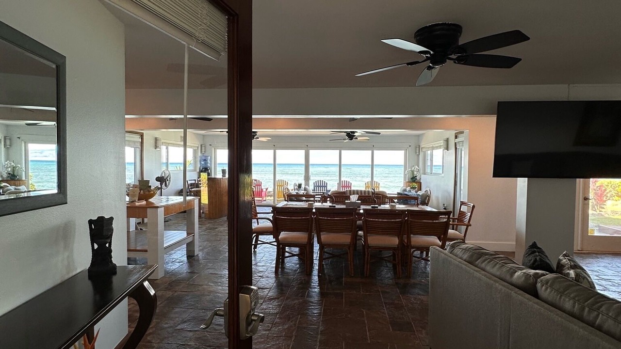 Photo of Others in Kahana