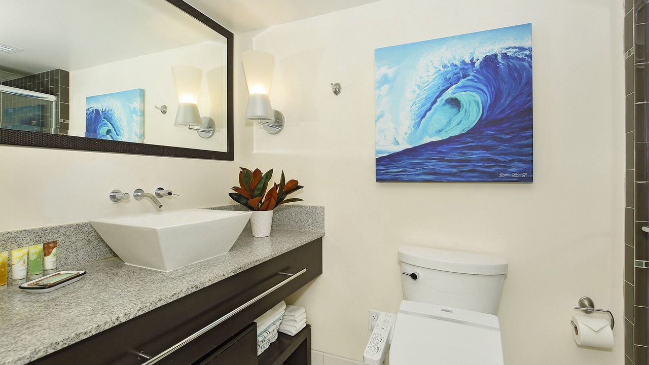Photo of Bathroom in Waikiki