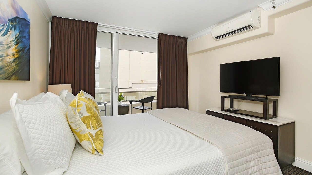 Photo of Bedroom in Waikiki