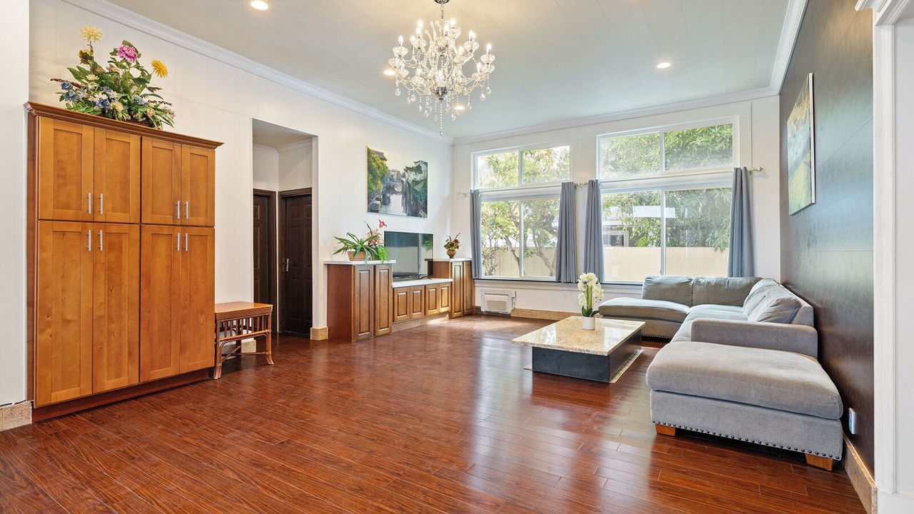 Photo of Livingroom in Waimanalo