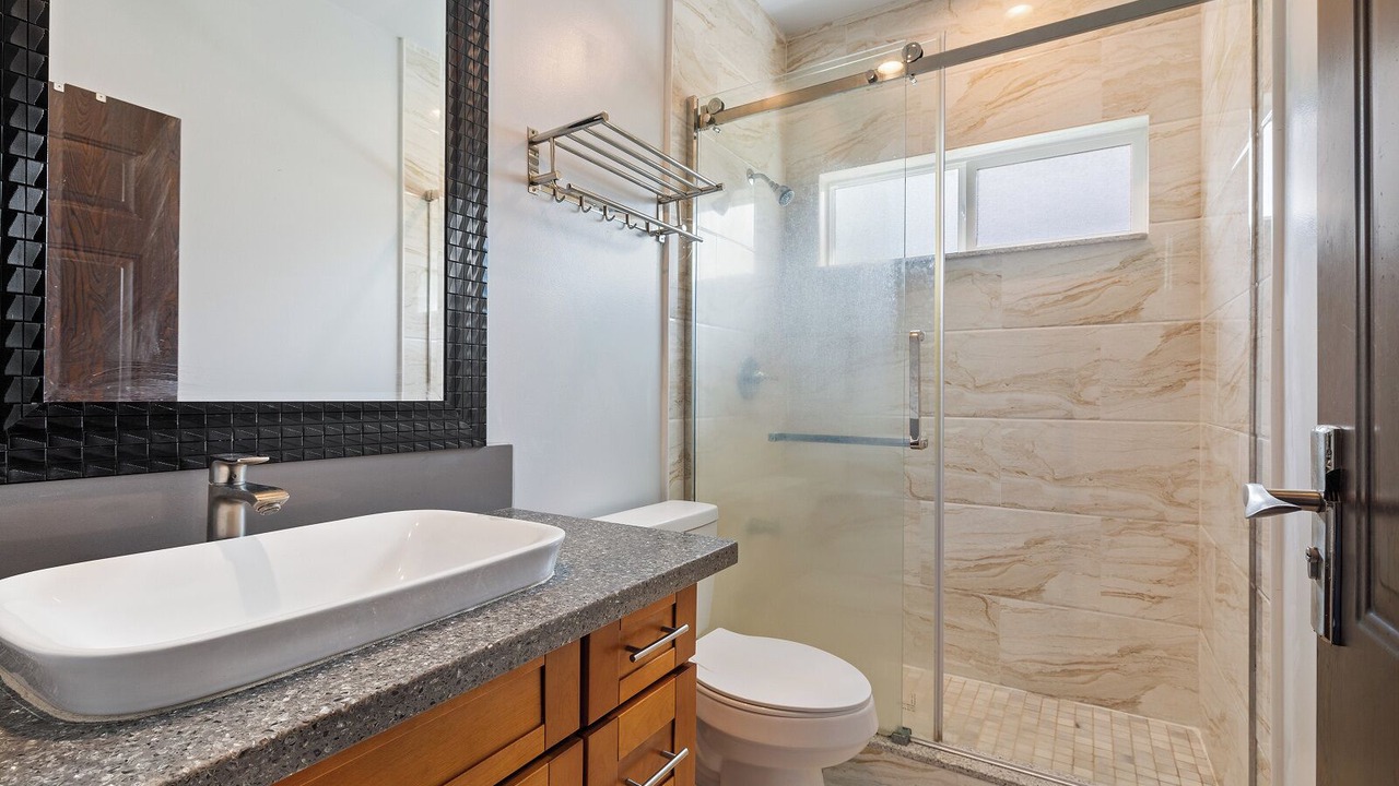 Photo of Bathroom in Waimanalo