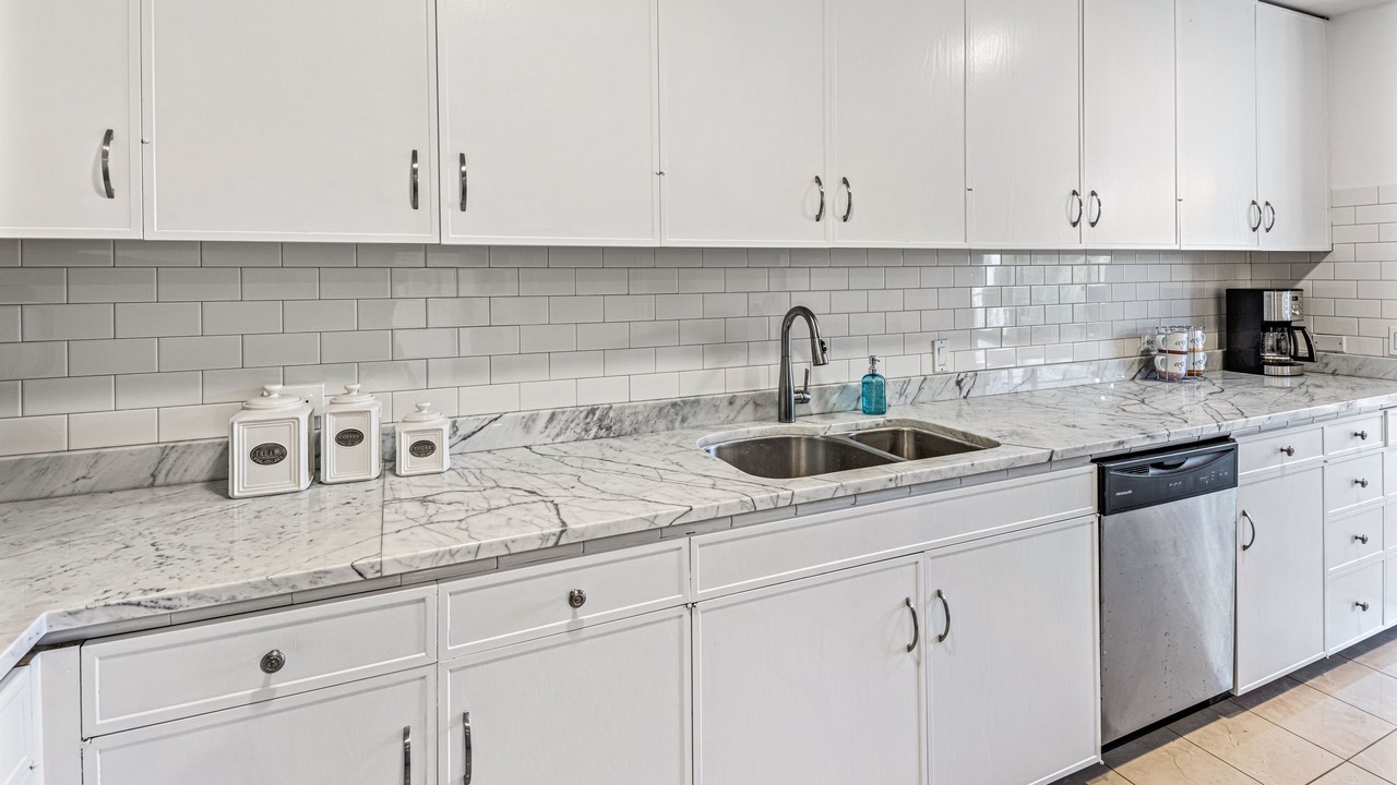 Photo of Kitchen in Waialae Iki
