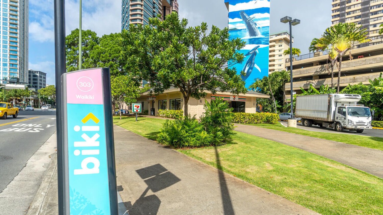 Photo of Outdoor in McCully - Moiliili