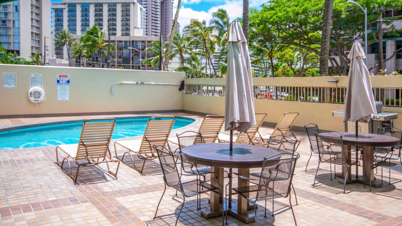 Photo of Outdoor in McCully - Moiliili