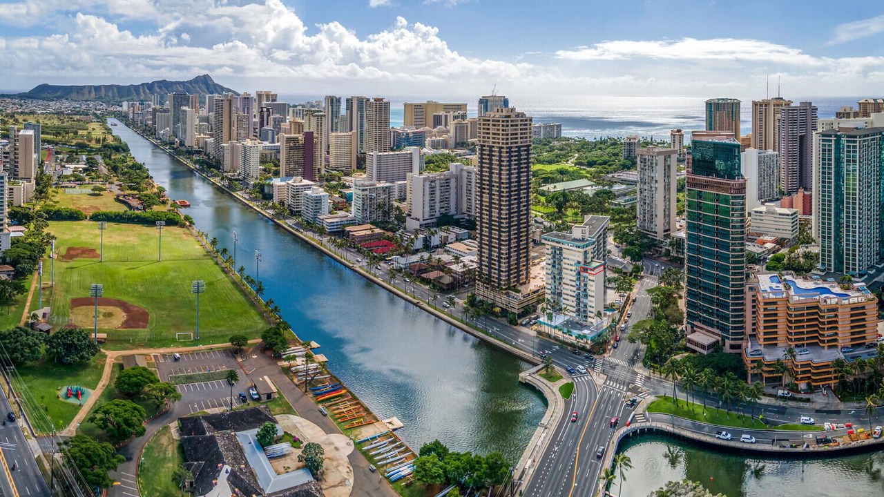 Photo of Outdoor in McCully - Moiliili