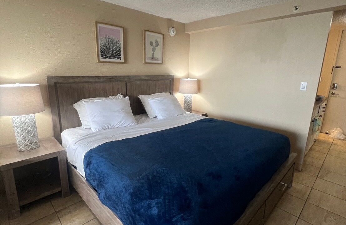 Photo of Bedroom in Waikiki