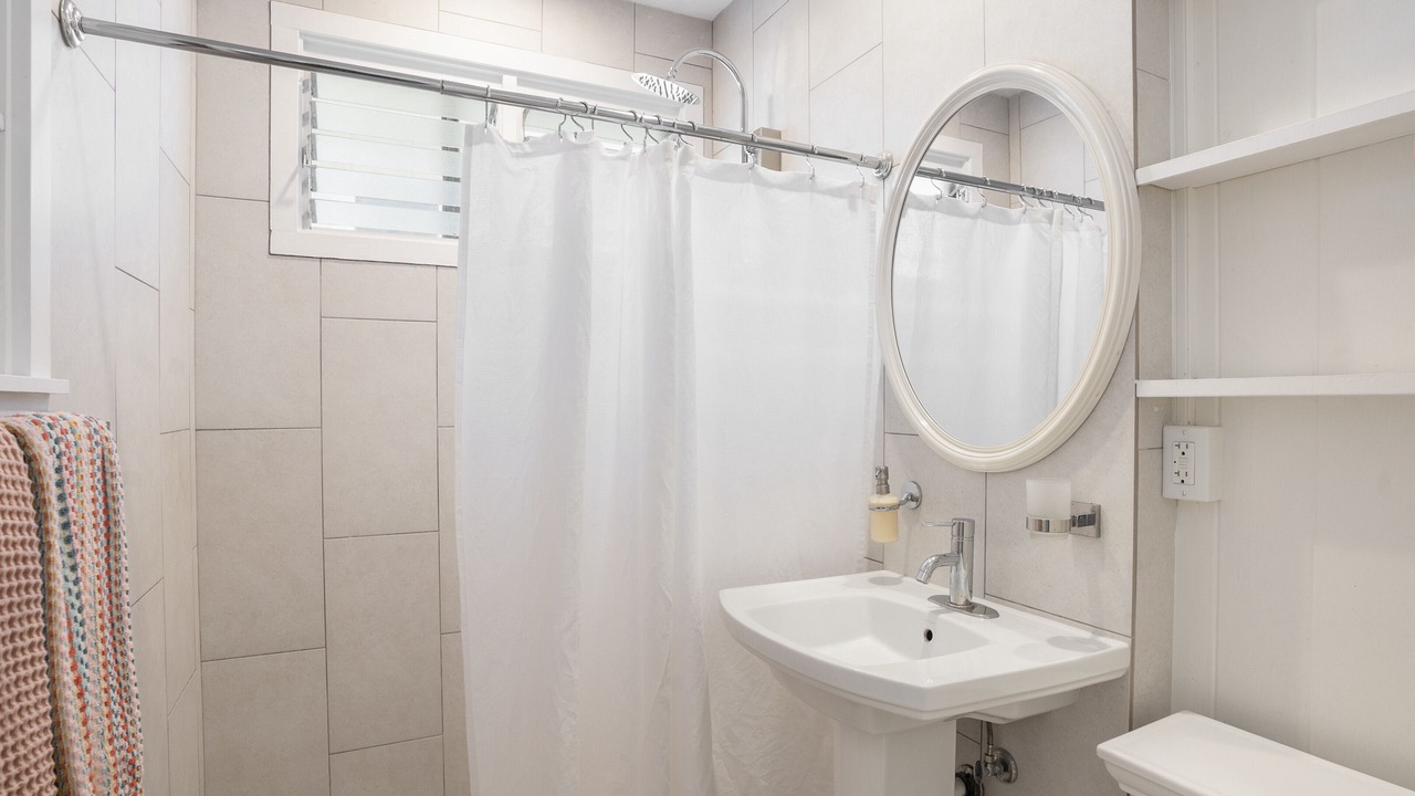 Photo of Bathroom in Kailua