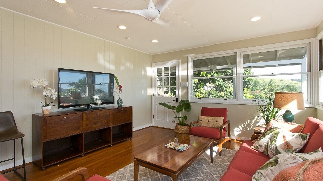 Photo of Livingroom in Manoa