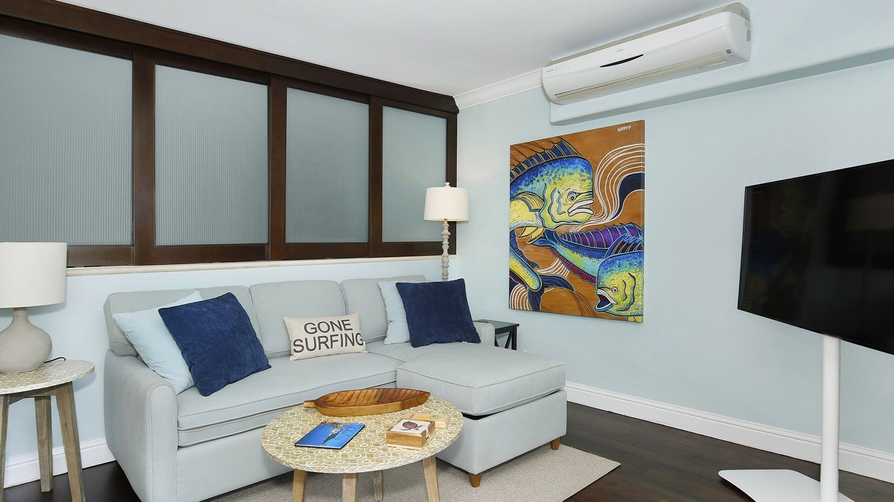 Photo of Livingroom in Waikiki
