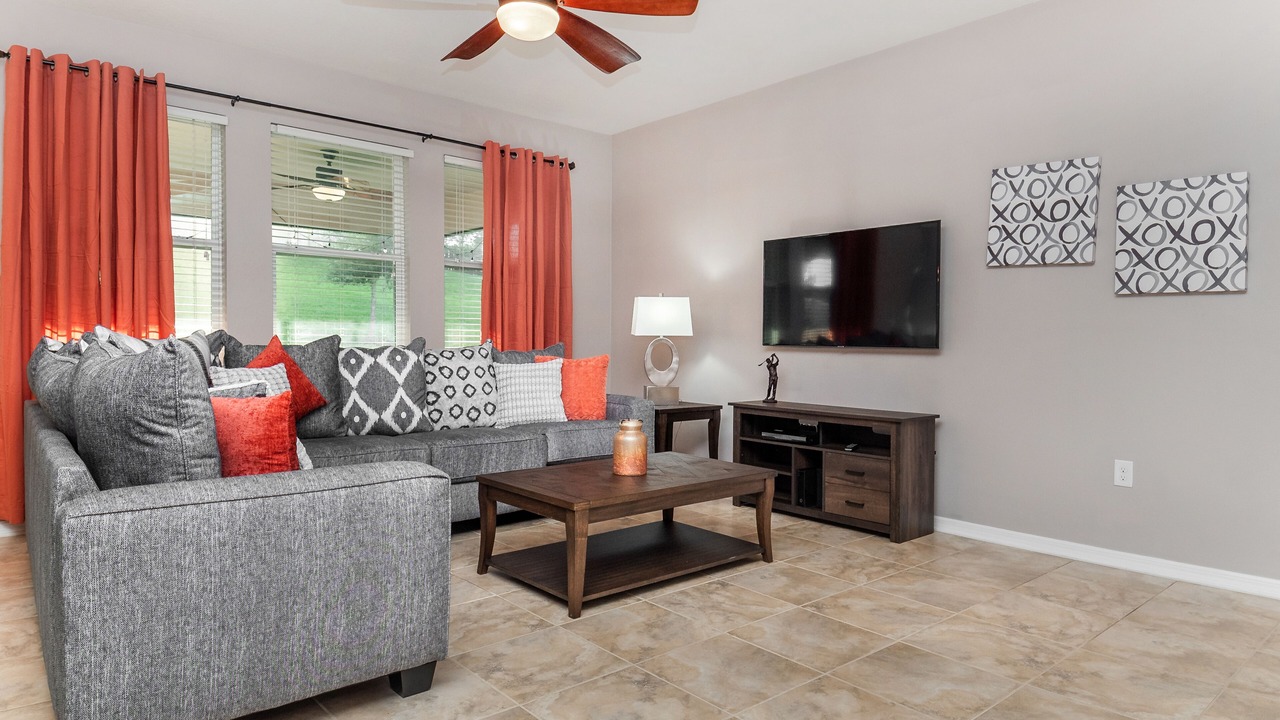 Photo of Livingroom in Davenport