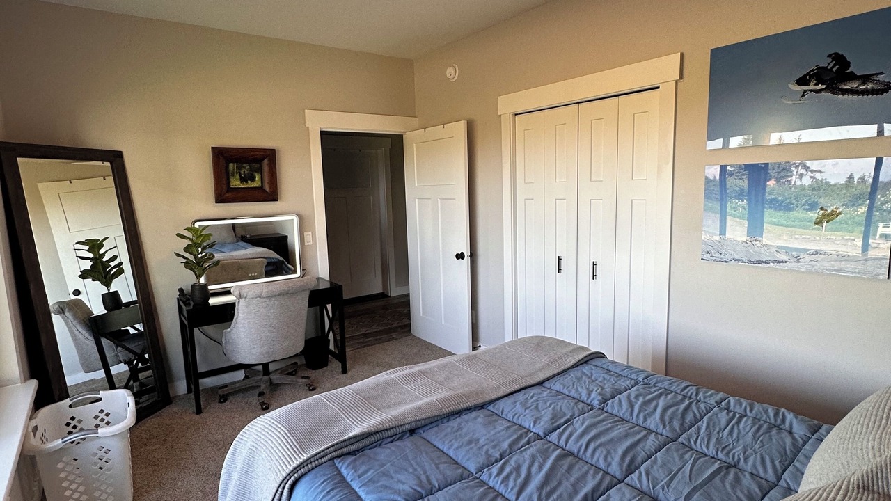 Photo of Bedroom in Diamond Ridge