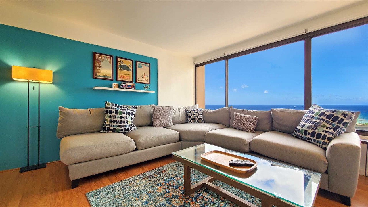 Photo of Livingroom in Waikiki