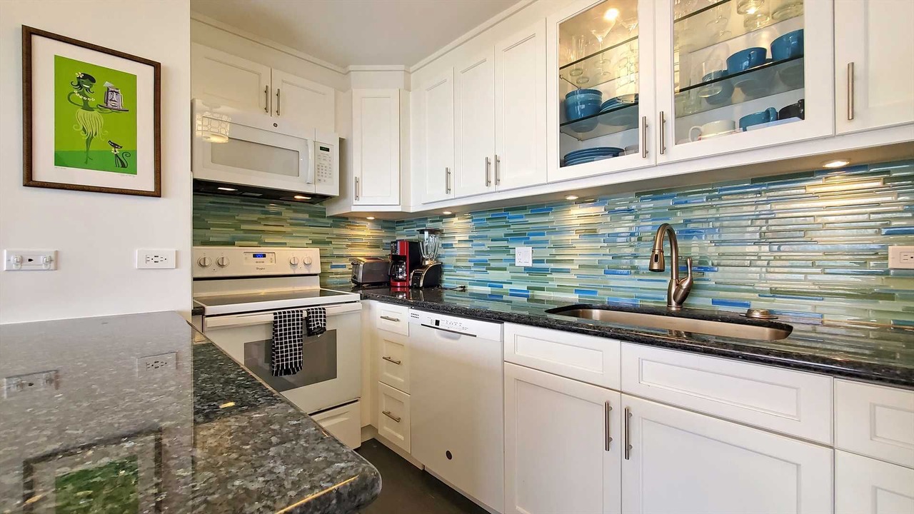 Photo of Kitchen in Waikiki