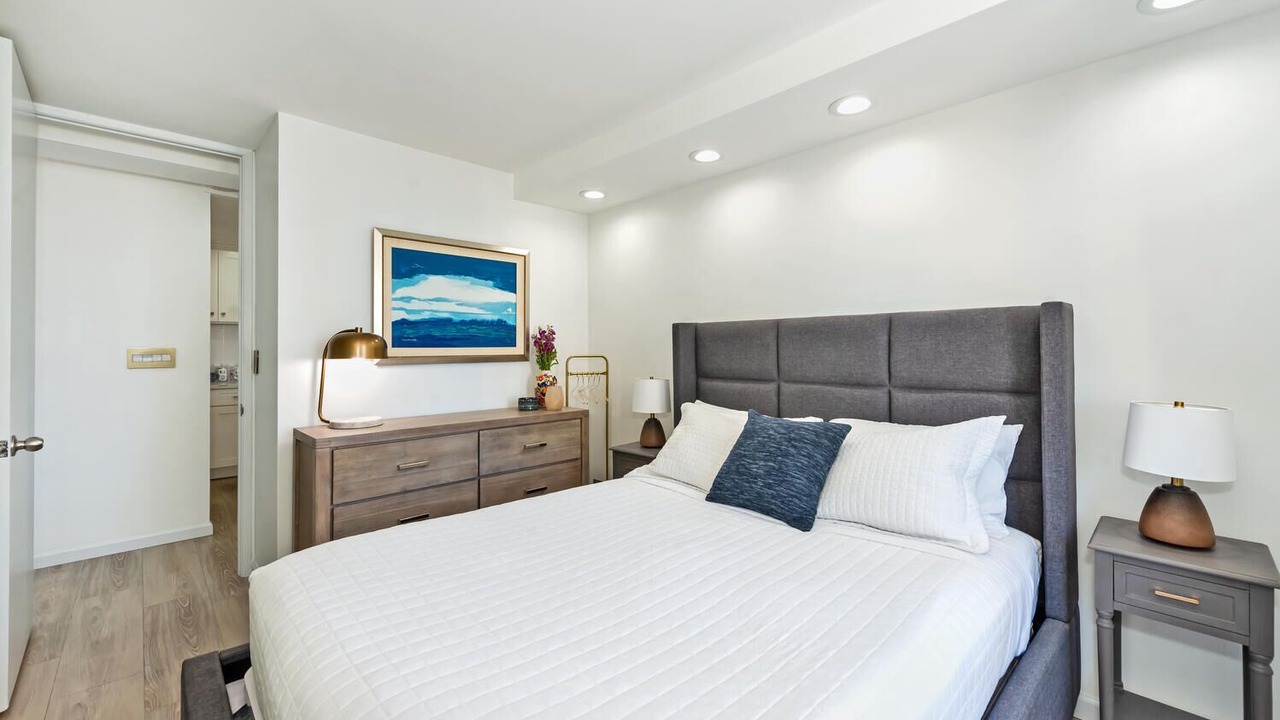Photo of Bedroom in Waikiki