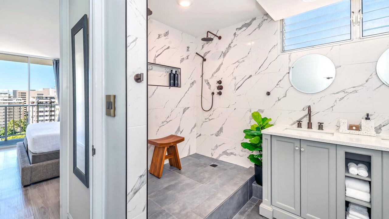 Photo of Bathroom in Waikiki