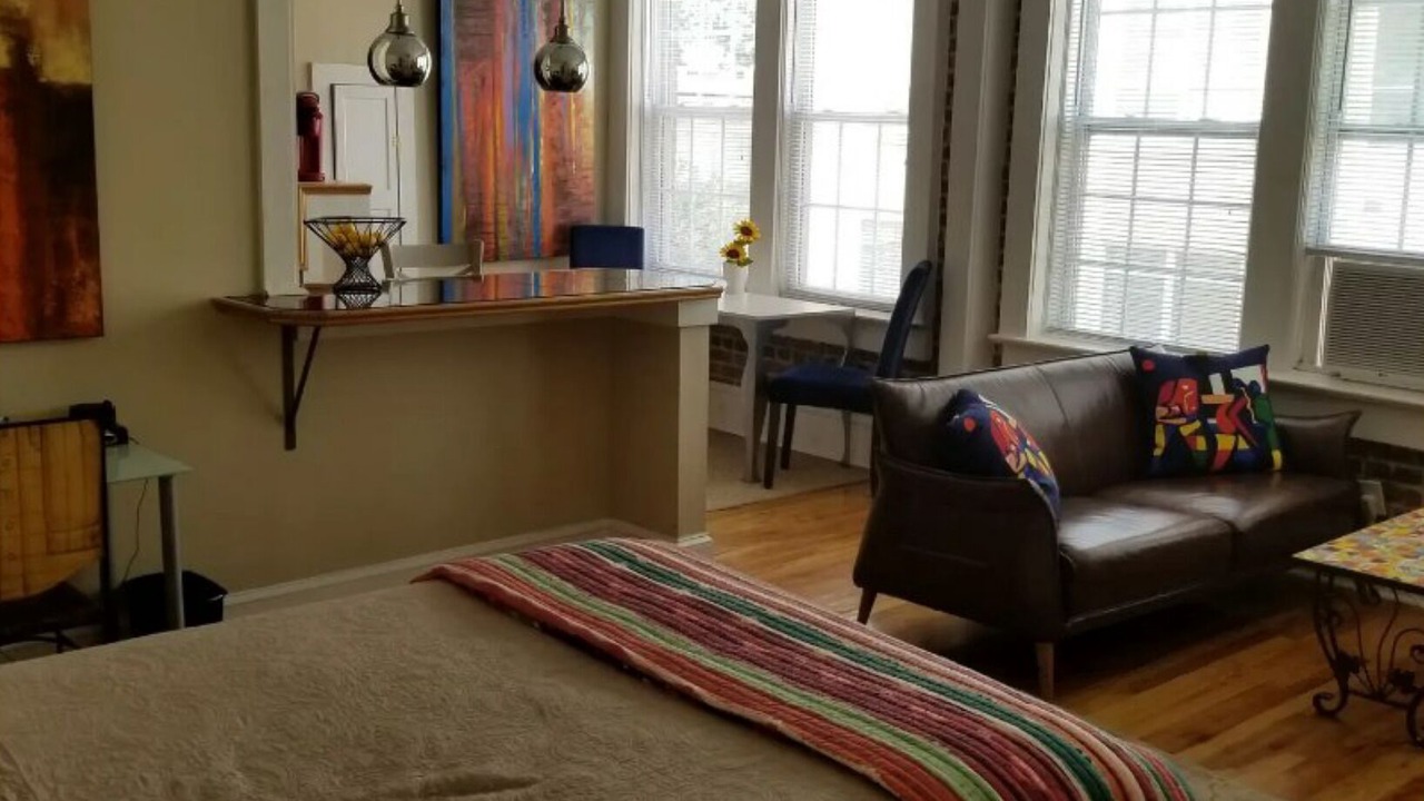 Photo of Bedroom in Midtown