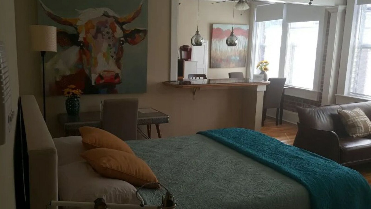 Photo of Bedroom in Midtown