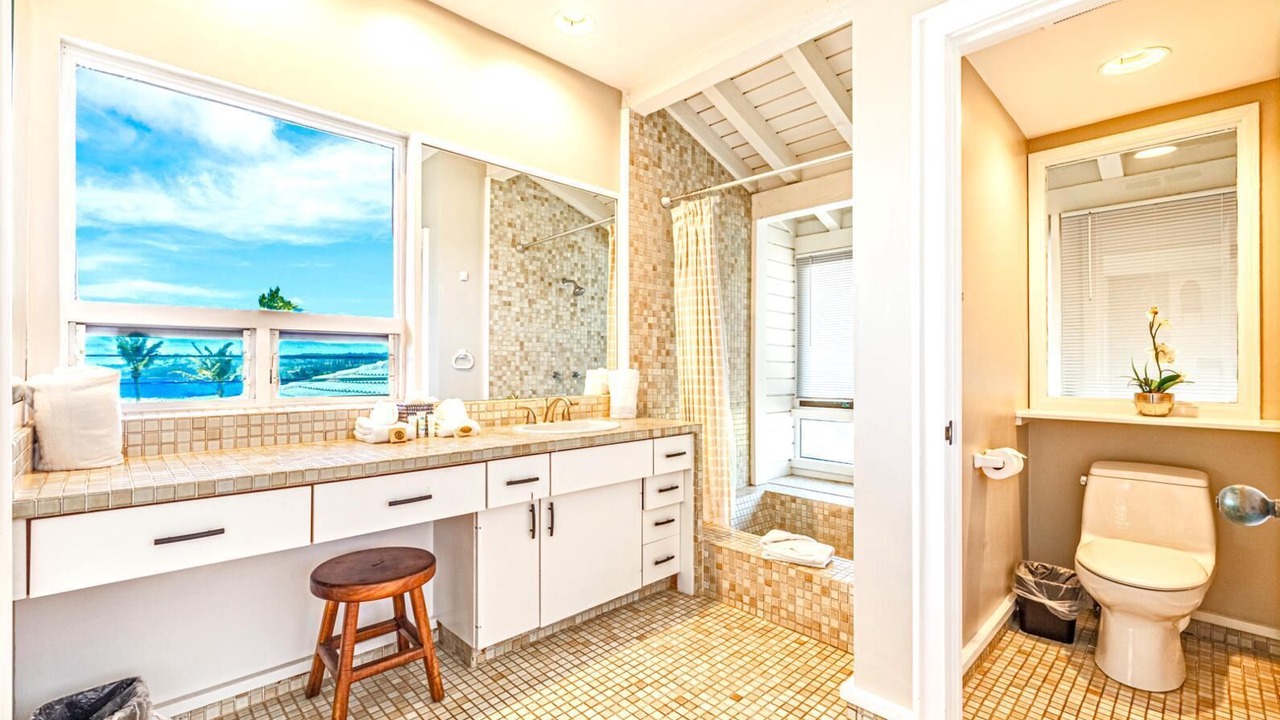 Photo of Bathroom in Napili