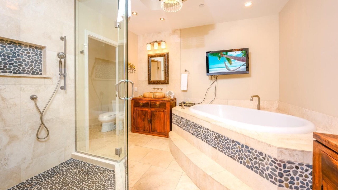 Photo of Bathroom in Kapalua