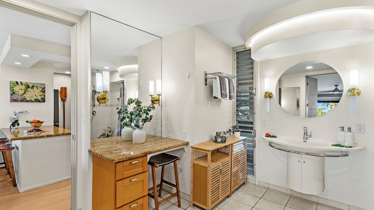 Photo of Bathroom in Kaanapali