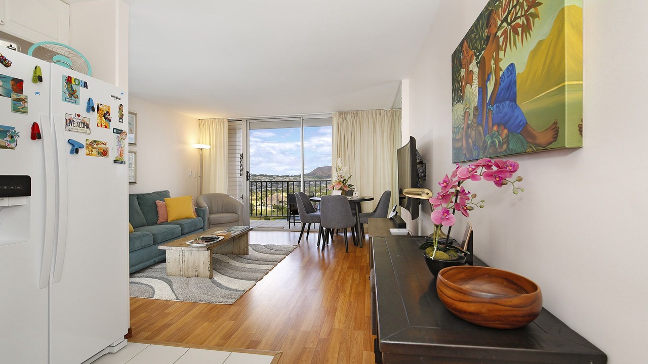 Photo of Livingroom in Waikiki