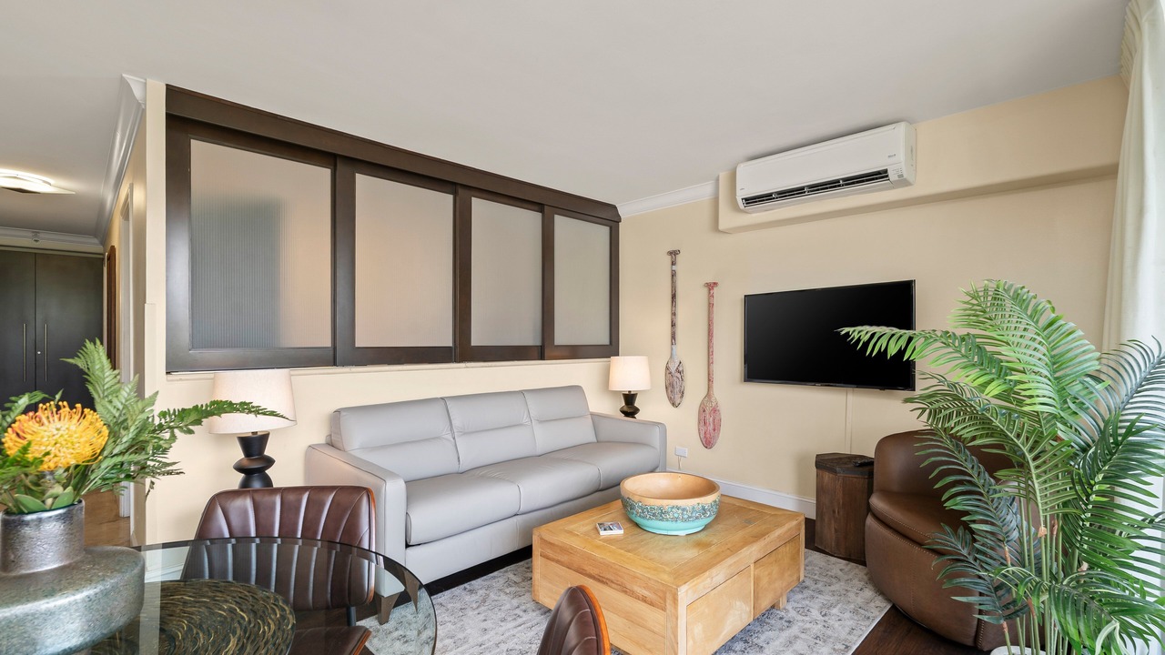 Photo of Livingroom in Waikiki