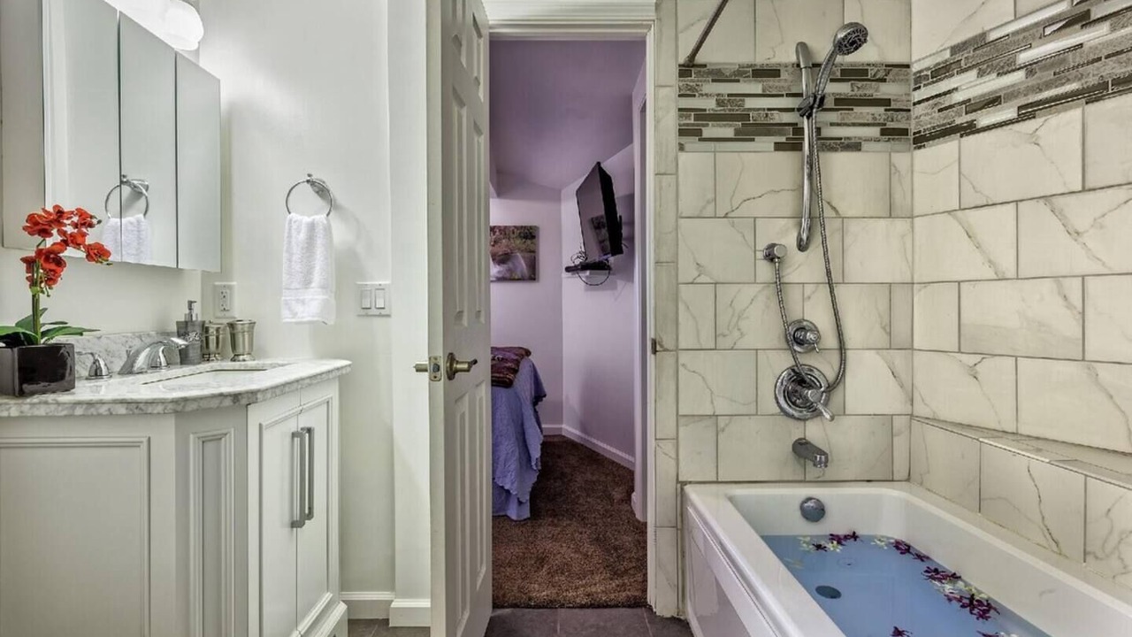 Photo of Bathroom in St Louis Heights