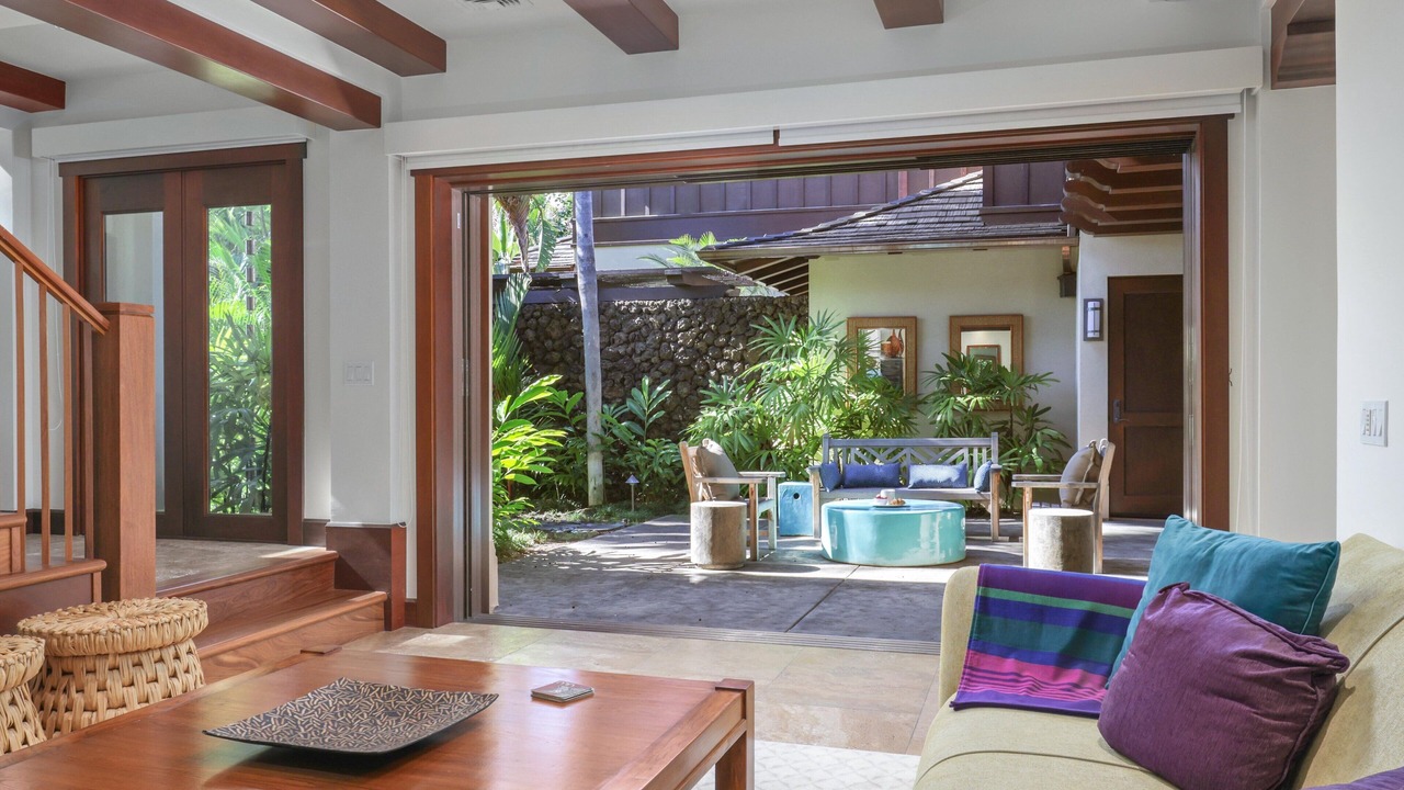 Photo of Livingroom in Kaupulehu