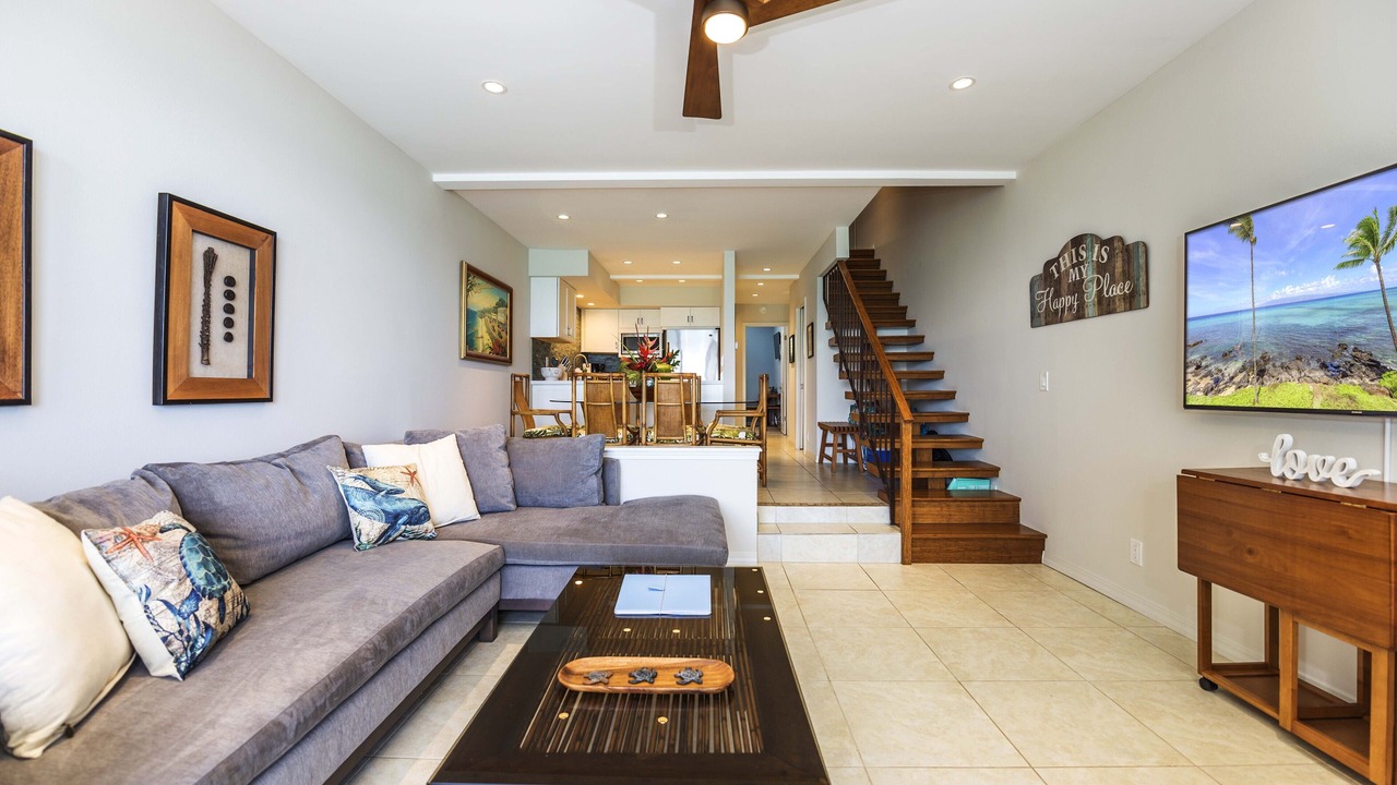 Photo of Livingroom in Kahana