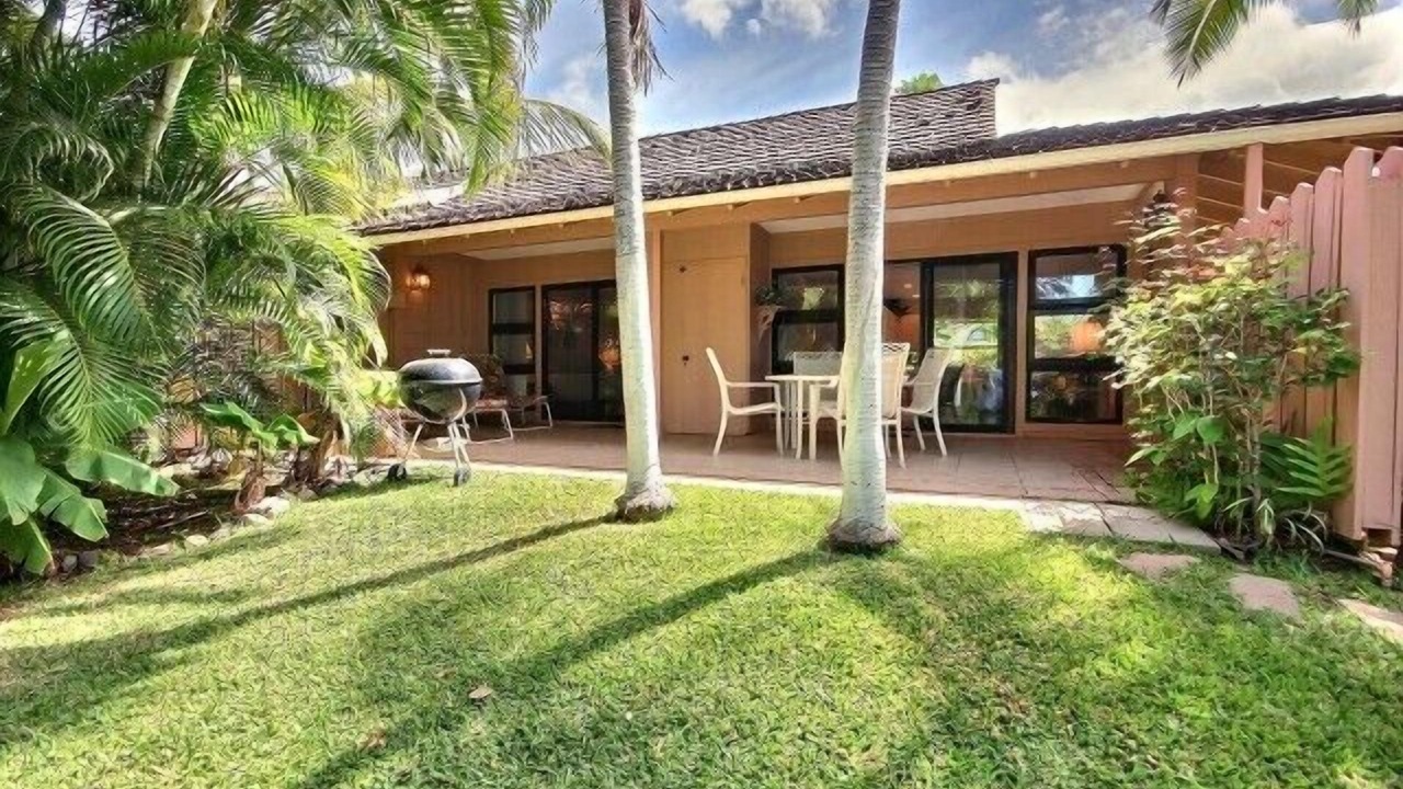 Photo of Others in Historic Lahaina Front Street