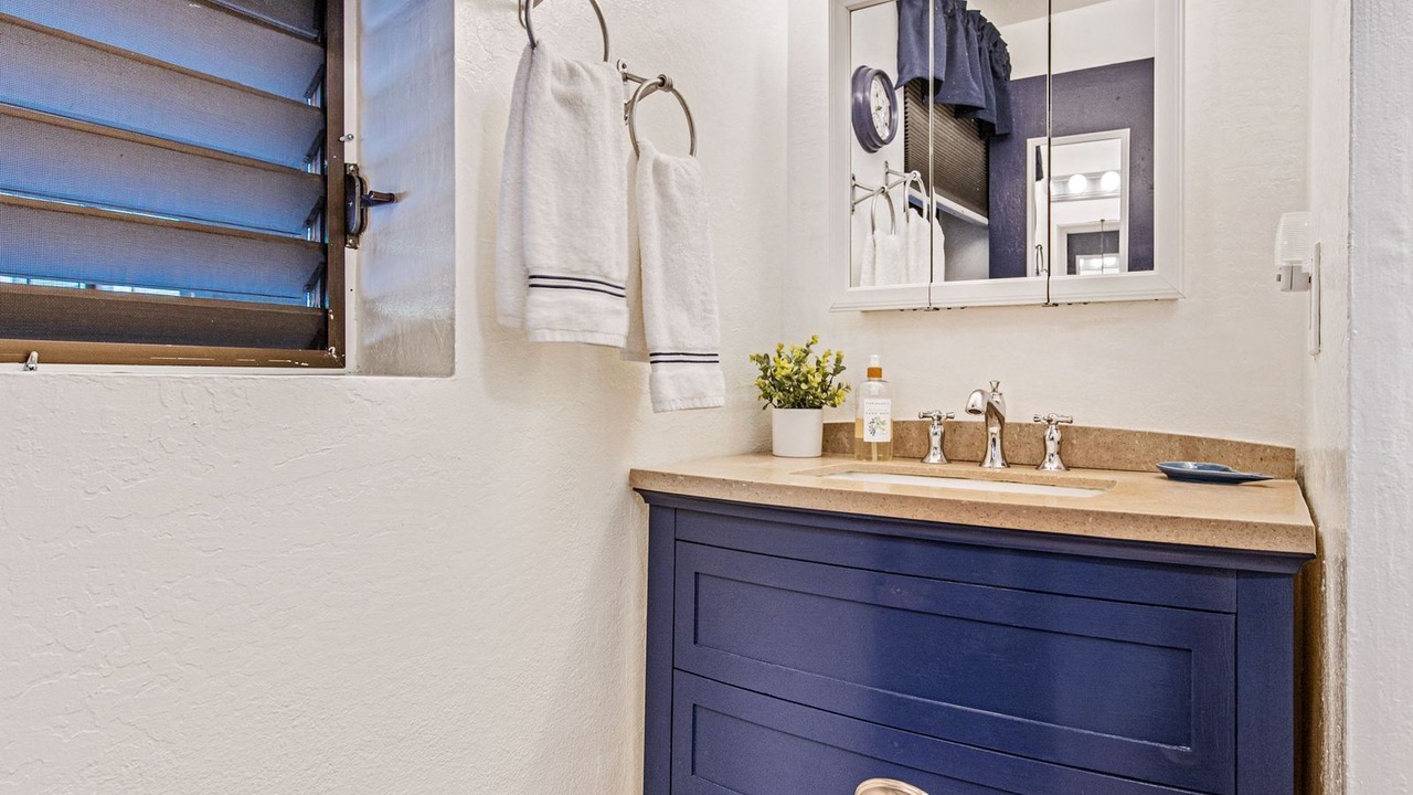 Photo of Bathroom in Kahana
