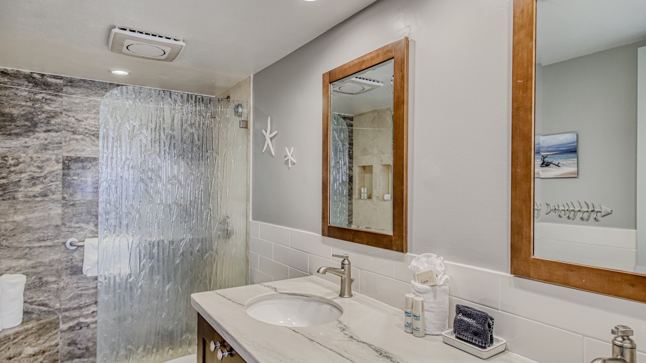 Photo of Bathroom in Kahana